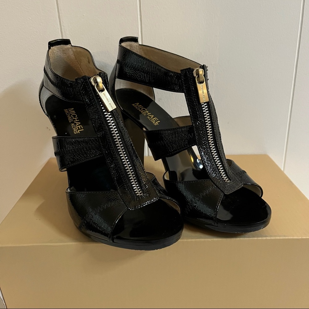 Michael Kors black leather strappy sandals high heels with silver zipper goth